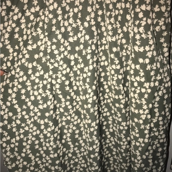 FREE SHIPPING Green dress with cream flowers oversized floaty summer dress - Picture 2 of 6